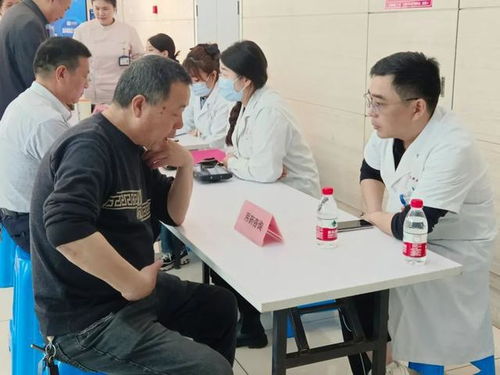政策咨詢與健康義診 為樓宇工作者送上貼心服務與健康關懷